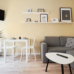 Ropemaker Street Apartment